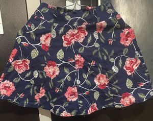 Chic Floral Print Skirt