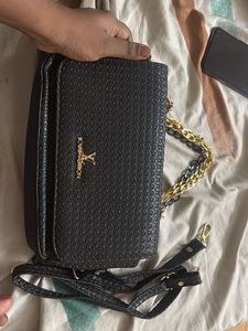 Chic Black Textured Handbag