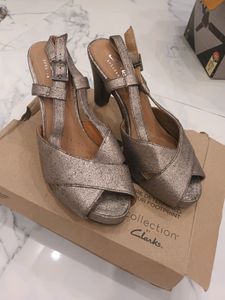 Clarks Used 2 Times Only