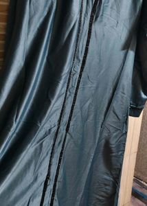 beautiful ❤️ shinny fabric abaya in amazing qualit