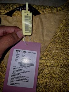 Saaki Gold Printed Kurta – Size M