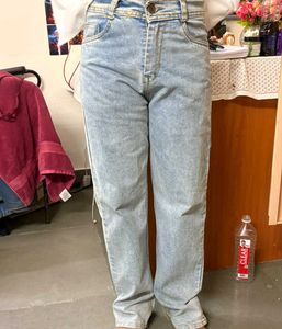 Light Wash Straight Leg Jeans
