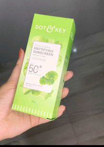 DOT &amp; KEY Sunscreen Lot