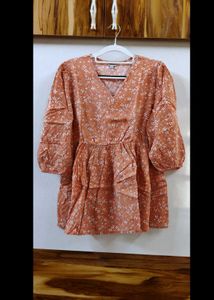 Chic Floral Print V-Neck Top