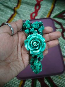 Trendy Floral Design Neckpiece For Women