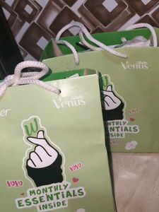 Whisper &amp; Venus Hygienic Kit 1+1 combo