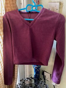 Ribbed V-Neck Long Sleeve Cropped Top