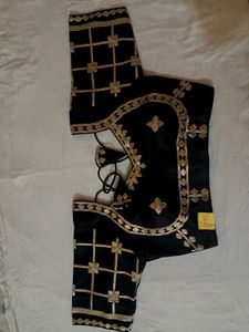 Elegant Black Embroidered Blouse