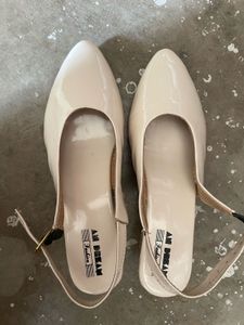 Chic White Slingback Heels