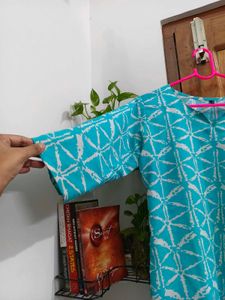 Stylish Blue Geometric Print Kurta