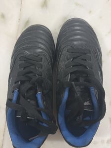Red Tape baby black shoes 4-5 years old