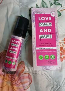 Love Beauty and Planet Curl Defining Gel
