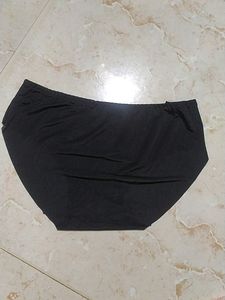Black Seamless Panty (New)