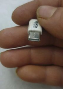 Isonix USB-C Adapter