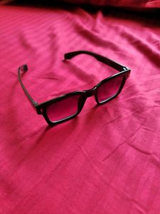 Black Square Sunglasses