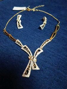 Elegant Necklace and Earring Set