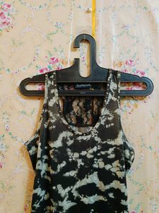 🇳🇿💫🎀Edgy Floral Print Camisole Top