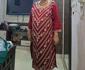 Elegant Maroon Embroidered Kurta Set