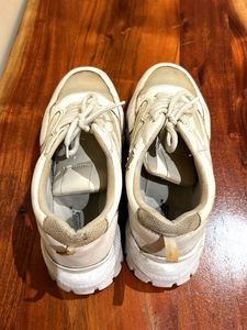 Roadster White Casual Sneakers 38 size