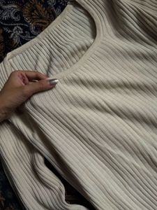 Cream Ribbed Knit pullover