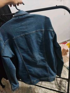 Classic Blue Denim Jacket for sale excellent condi