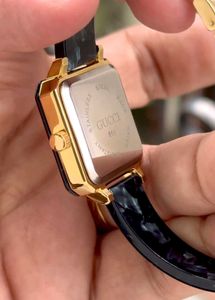Gucci Elegant Women's Watch