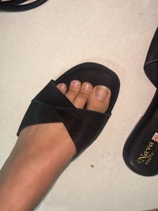 Stylish Black Flat Sandals