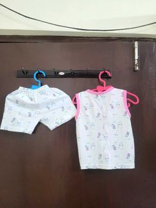 Like New UNISEX Baby Cotton Co-ord Set 🌸