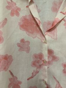 Chic Floral Print Button-Up Shirt