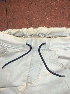Light Wash Jogger Jeans