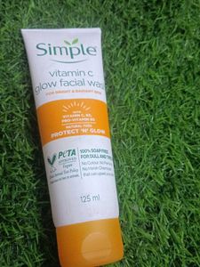 Simple Vitamin C Glow Facial Wash
