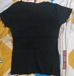 Ribbed Black Short Sleeve Tee
