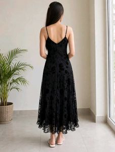 Elegant Black Velvet Midi Dress