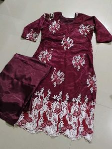 Elegant Maroon Kurta Set❣️