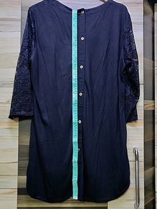 4xl Top