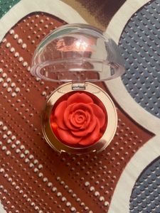 Typsy Beauty Rose Shaped Cream Blush