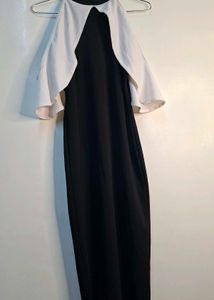 Chic Black &amp; White Cold-Shoulder Halter Bodycon
