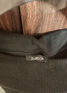 Off-Shoulder Black Crop Top