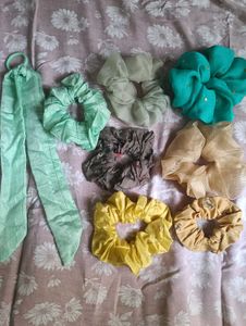 Lot of 8 Scrunchies &amp; Hair Tie