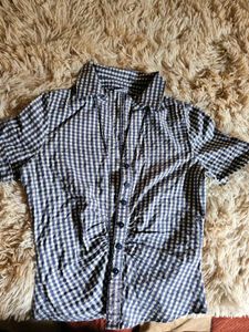 Cute Gingham Button-Up Top