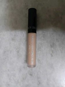 Brand New Swiss Beauty Liquid Concealer