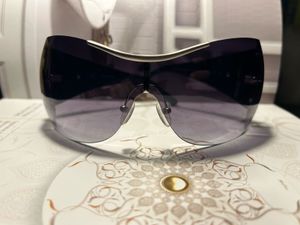 Givenchy Stylish Brown Gradient Sunglasses