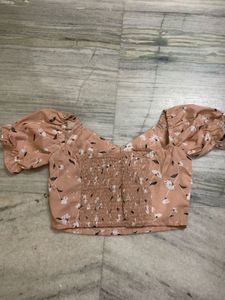 Balloon Sleeve Crop Top