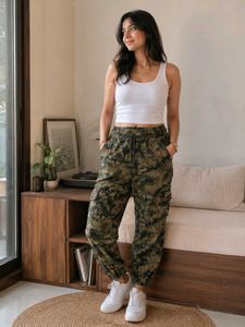 Camouflage Cargo joggers