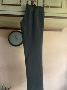 Globus Black Trouser