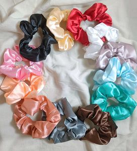 PACK OF 6 SCRUNCHIES 🎀