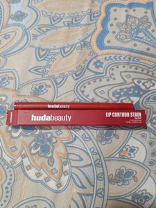 Huda Beauty Lip Contour Stain