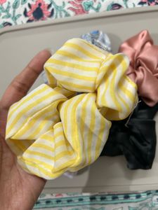 Set of 5 Cute Scrunchies