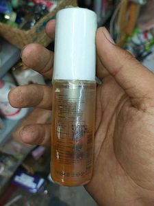 The Wellness Shop Chin-Up Oil