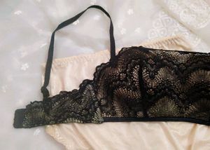 very sexy Lace Bra and Panty Set